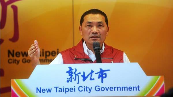 朱市長不在家！侯友宜首主持市政會議