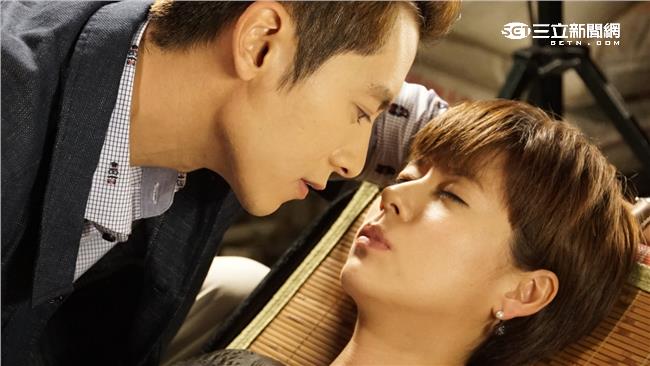 李國毅直送粉紅泡泡　林予晞羞到臉紅