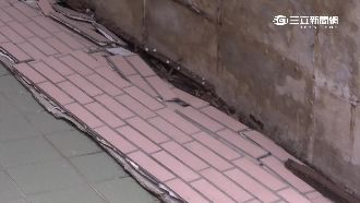 水泥板牆脫落　住戶怨保固根本沒保障