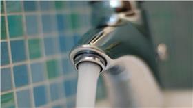 水龍頭、自來水、水管-flickr-Joe Shlabotnik-https://www.flickr.com/photos/joeshlabotnik/2881872151/