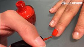 【哇潮】擦指甲油步驟