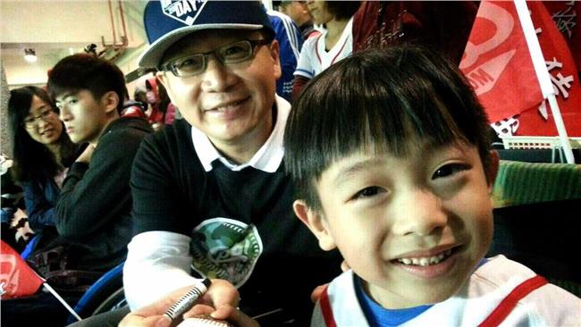 G6全猿主場　慢飛天使古沂弘來開球