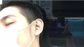 自拍出糗 圖/翻攝自Sen Tian臉書