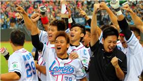 Lamigo桃猿（圖／取自Lamigo粉絲團）