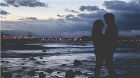 ▲遠距離戀愛.戀人.遠距（圖／攝影者Leo Hidalgo， flickr CC License）https://flic.kr/p/iYziPL