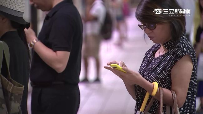 炒短線？政府補助2G手機換4G挨批