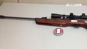 試射空氣槍遭逮　麵包師緊張猛放嗨歌