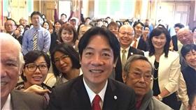 賴清德,自拍,赴日交流 - 賴清德臉書