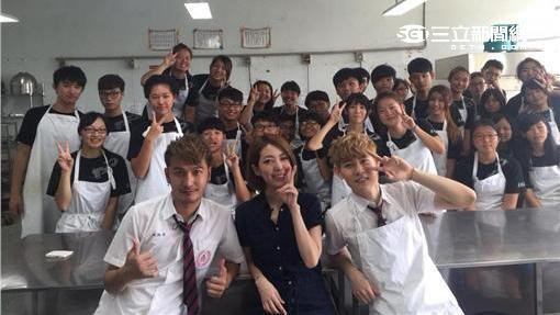 路嘉欣慘輸KID　竟＿直呼觸感特殊