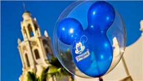 迪士尼／flickr－Andy Castro
（https://www.flickr.com/photos/andycastro/7506700386/in/photolist-crkNuJ-5o6TPG-8nkgqW-4cSiAP-4cSijH-4cSiba-4cShjz-4cWh89-4cSh8Z-6HPMG8-suXWyf-g4bAaF-85bKWk-4cSiCr-4cShtX-4cWh51-8nh9xz-qur6ki-9bYbg7-eefH8-e1nxLM-25mC3E-4cSi1M-4cWgZ3-sdz6HC-sv9tcT-rykpka-sdG3rT-6zouJq-mQEe4V-puzYa6-7bwET6-yDLAS5-cmRrLb-aa6thA-a7ztAH-a7CaRU-a7C9qQ-a7zfv4-a7zezX-a7z89z-a7BYyd-a7z5Hi-a7BVQy-a7BUKL-a7BTh3-a7BRUu-a7BQHC-a7BP3h-a7BMYo）