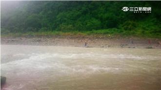 花蓮野溪突暴漲　約30人受困待援