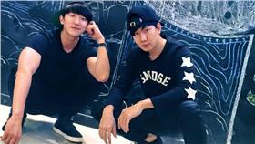 林俊傑、懷秋（圖／翻攝自林俊傑臉書）