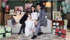 修杰楷、咘咘、賈靜雯／臉書