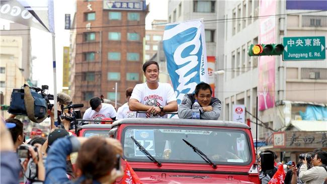 陳金鋒、林智勝遞交申請成自由球員