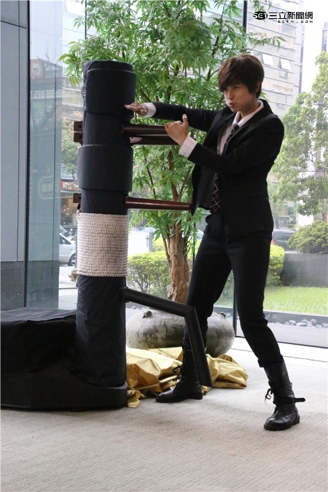 愛上哥們粉絲10萬慶功,金至貞