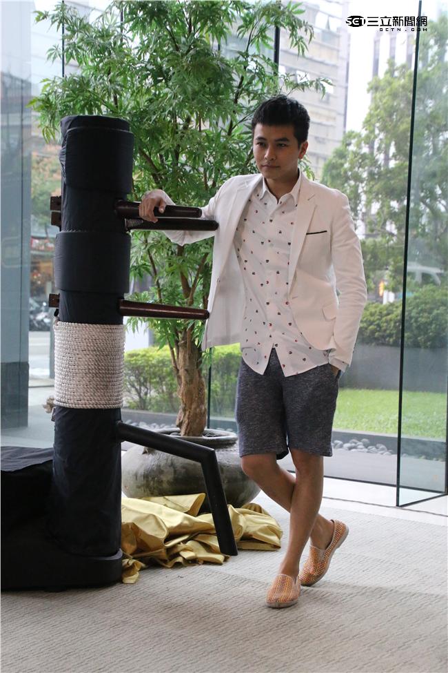 愛上哥們粉絲10萬慶功,金至貞