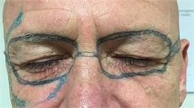 喝醉－圖／翻攝自《每日郵報》官網