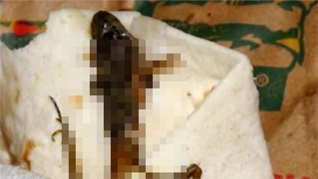 麥當勞新產品？　她吃到10公分死蛙