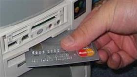 信用卡(圖/flickr_Gareth Saunders_https://flic.kr/p/49yeGD)