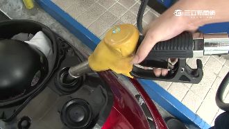 超盧大叔猛加油　每次只加1塊錢