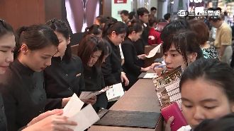 飯店推限量優惠餐券　民眾搶翻爆口角