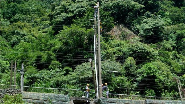 接電疑線材「漏電」　工人遭電昏墜樓