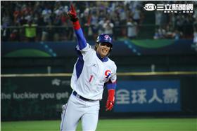 12強中華隊陽岱鋼(圖／記者王怡翔攝)