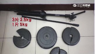 啞鈴高樓落重力達百公斤　阻力救一命