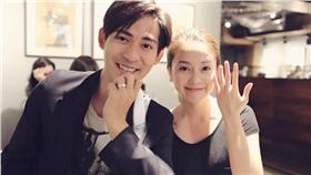 周渝民,喻虹淵　圖／翻攝自臉書