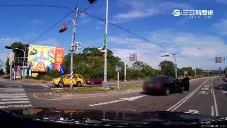 夫不離婚要同歸於盡　妻開車門求救