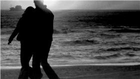 情侶,交往,男女／flickr cc，https://goo.gl/eDXZaf

