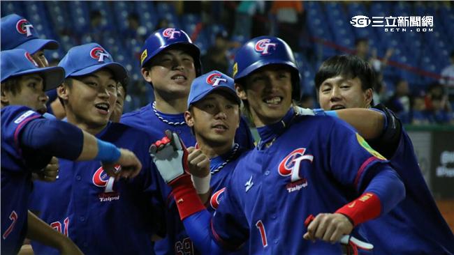 12強中華隊陽岱鋼（圖／記者王怡翔攝）