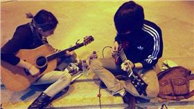 吉他　圖／翻攝自張懸臉書