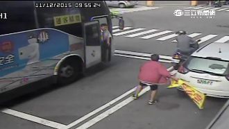 談政治爆口角　男乘客惱羞打司機