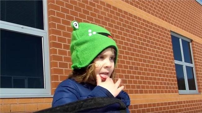 小萌娃狠心　竟要老爸賣掉親弟