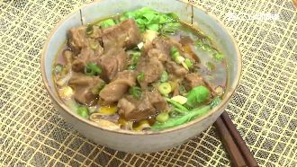 高國華轉換跑道？不教書改賣起牛肉麵