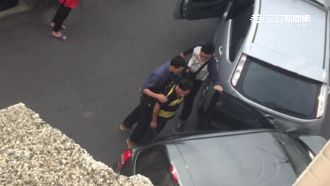 半夜爬牆行竊　跑給警追仍被逮