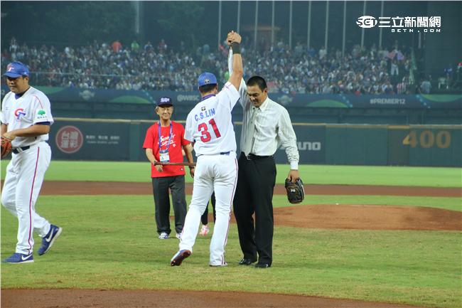 12強中華隊台古大戰(圖／記者王怡翔攝)