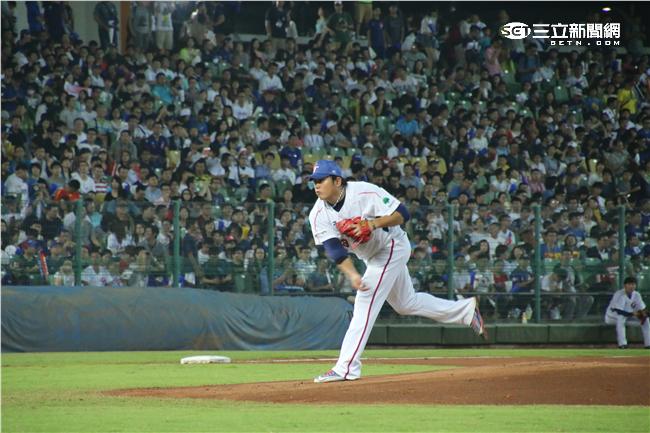 12強中華隊台古大戰(圖／記者王怡翔攝)