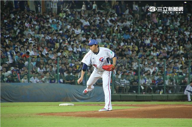 12強中華隊台古大戰(圖／記者王怡翔攝)