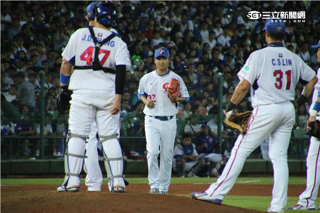 12強中華隊台古大戰(圖／記者王怡翔攝)