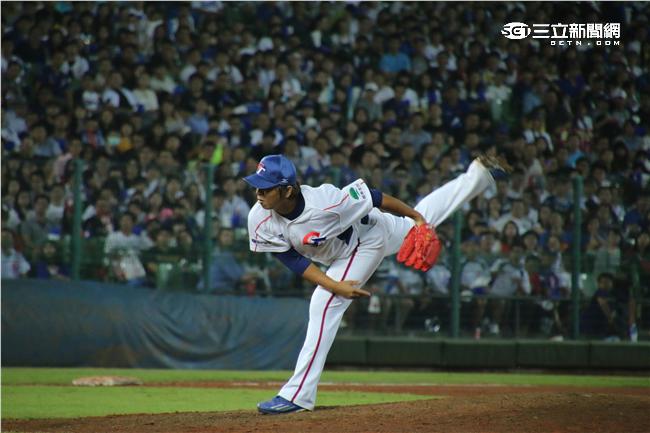 12強中華隊台古大戰(圖／記者王怡翔攝)