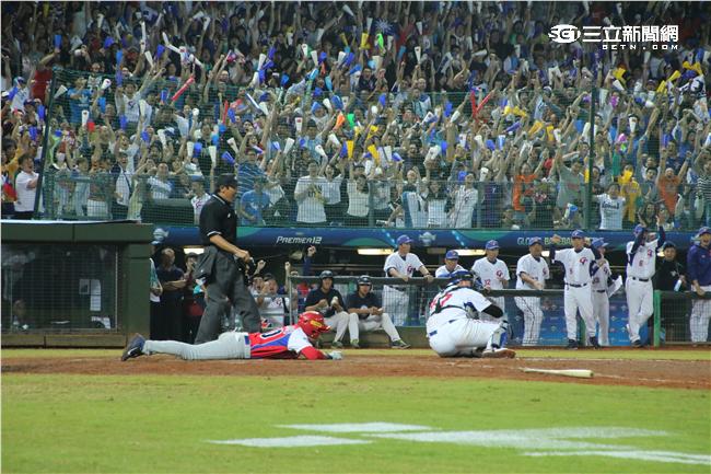 12強中華隊台古大戰(圖／記者王怡翔攝)