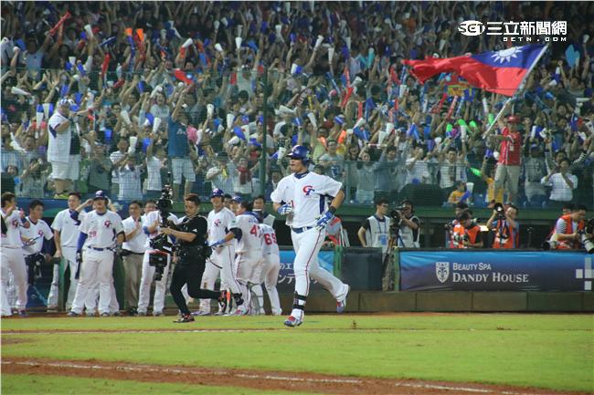 12強中華隊台古大戰(圖／記者王怡翔攝)