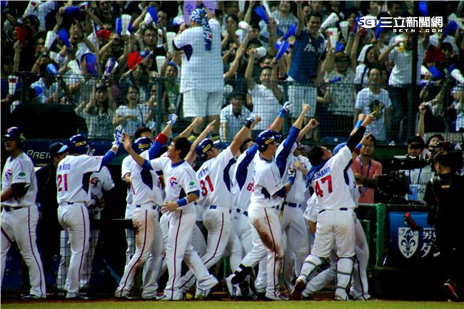 12強中華隊台古大戰(圖／記者王怡翔攝)