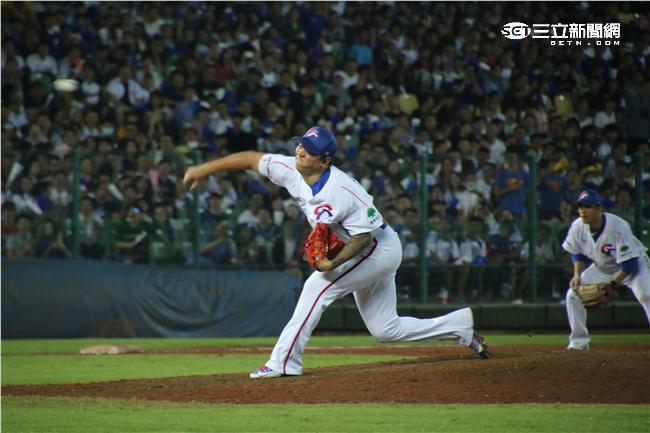 12強中華隊台古大戰(圖／記者王怡翔攝)