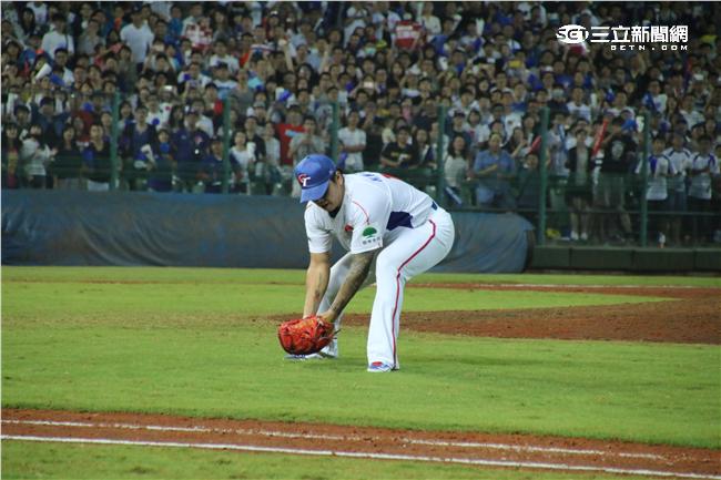 12強中華隊台古大戰(圖／記者王怡翔攝)