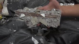 屋齡20年就鋼筋外露　水泥塊從天降