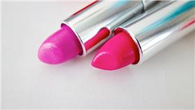 口紅／flickr-Richard foster
https://www.flickr.com/photos/idhren/8631453004/