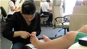 美容室,恐攻,ISIS(flickr )https://www.flickr.com/photos/consumerist/614871218/in/photolist-WknMU-Wkhsm-WgfK6-9YdBKU-uGWEQ-8tEdfw-7rZ4sh-azMsLs-9bmS3T-azJUnX-9mag7y-azJSfF-9mcx7E-6hwreV-5SV8Aj-xHZXL-5qTs3c-3EQfwn-aqEpDb-5Xvh5u-8UWsNp-9c46rE-kAQqRp-76u6Wm-76u7by-76u6ZS-76u6QY-76u7c1-76qbuR-76qbNF-2nEkS-7LXhxL-76u6Vq-qvVFa5-5TUv9G-ras2ig-5SCnQV-4Zz2pz-5SqvLz-5iXrNG-btmo9a-5TCugy-deRvxe-8ixZsJ-5XBwGM-btmptB-3EUASy-7y6Z9F-6aPio-btmoAB